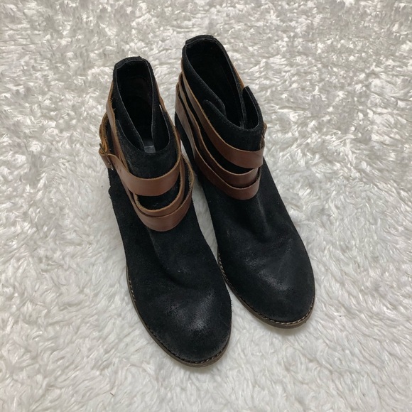 DV by Dolce Vita Java Black Suede Ankle Boot - Picture 3 of 8